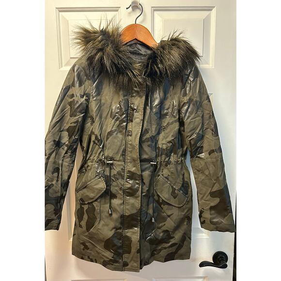 Donna Salyers Fabulous furs Camo Anorak Coat with Faux fur Trimmed Hood, Size S - Picture 1 of 5